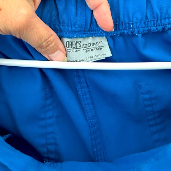 Scrub Set - Picture 1 of 4